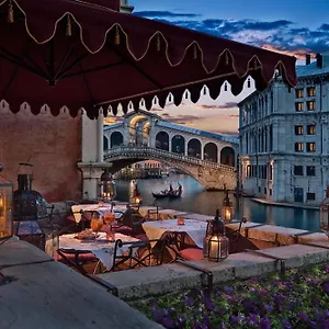 Al Ponte Antico Otel Venedik