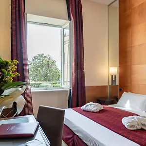 Otel Kolbe, Roma
